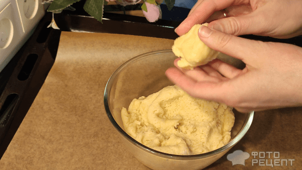 Рецепт: Печенье песочное "Сердечки" - с джемом
