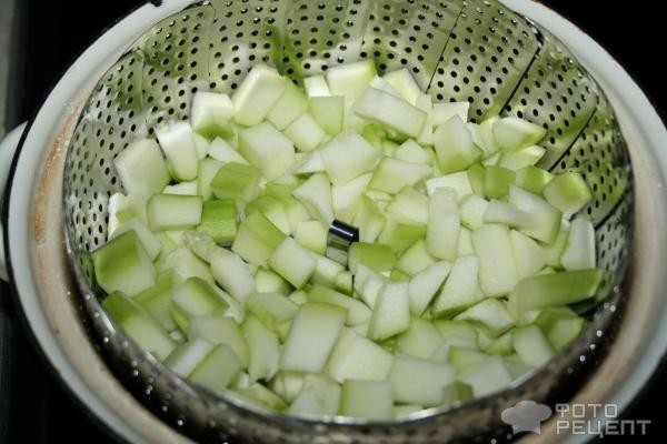 Рецепт: Салат с паровыми кабачками - хит осеннего сезона